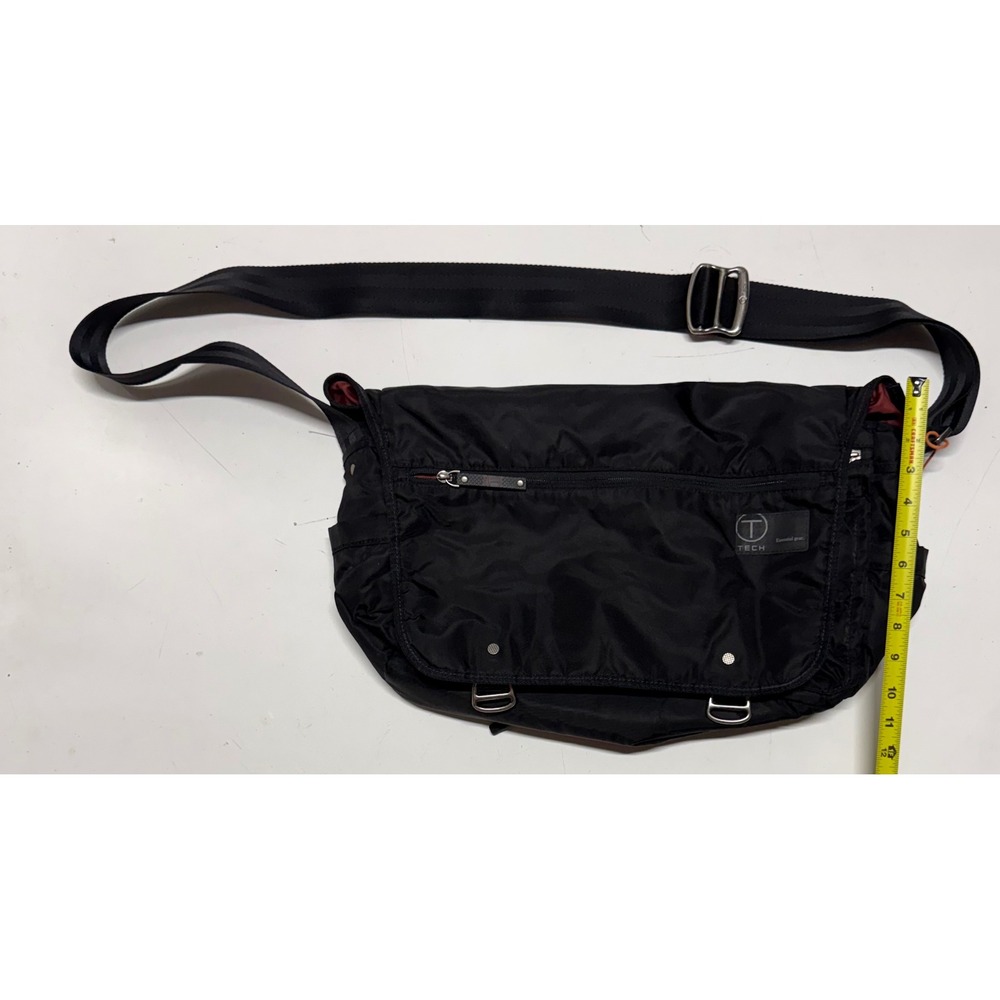Tumi T-Tech Essential Gear‎ Messenger Bag Black Nylon Laptop Crossbody 57574D